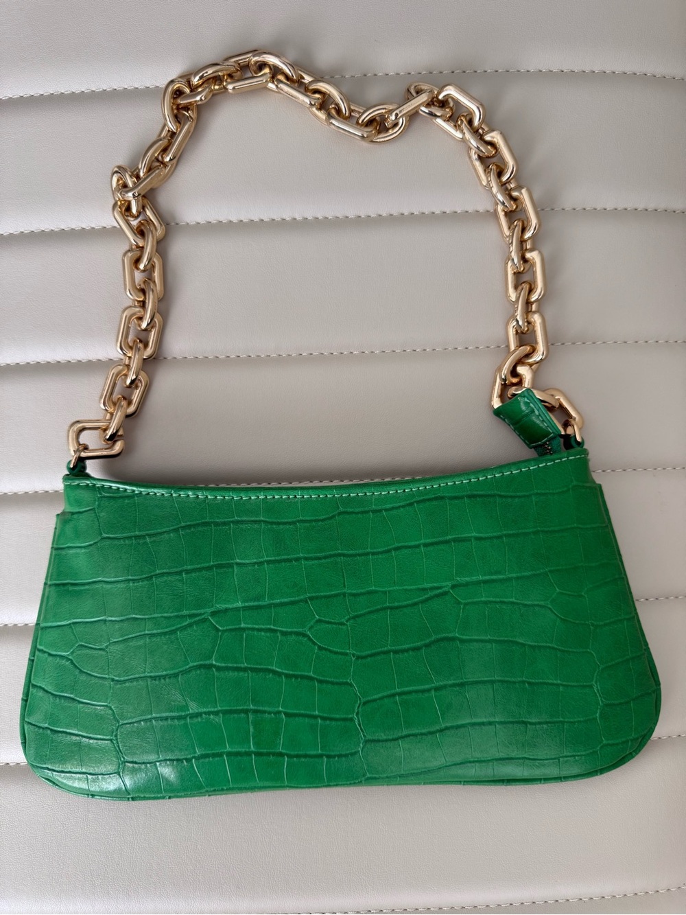 Green Croc-Embossed Shoulder Bag with Gold Chain